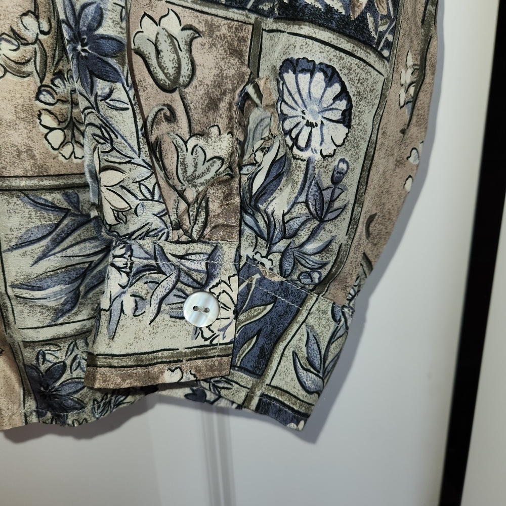 Casual Corner 100% Silk Floral Patchwork Vibe Blouse Size L Brown/Blue/Green - Picture 5 of 10